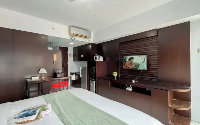 Homey Studio At Sahid Metropolitan Apartment