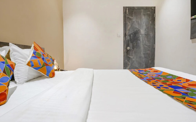 Fabexpress Royal Inn