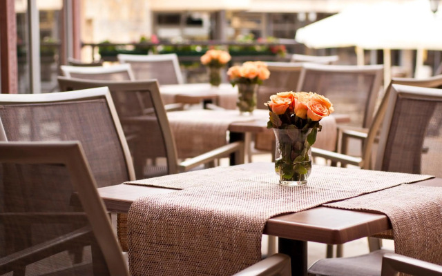 Hill Hotel