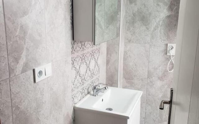 Lovely 2 Rooms Apartment With Pool and Air Con