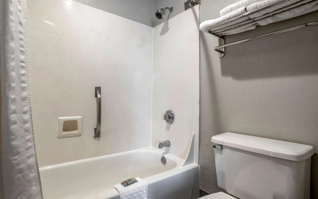 Best Western Carlton Suites