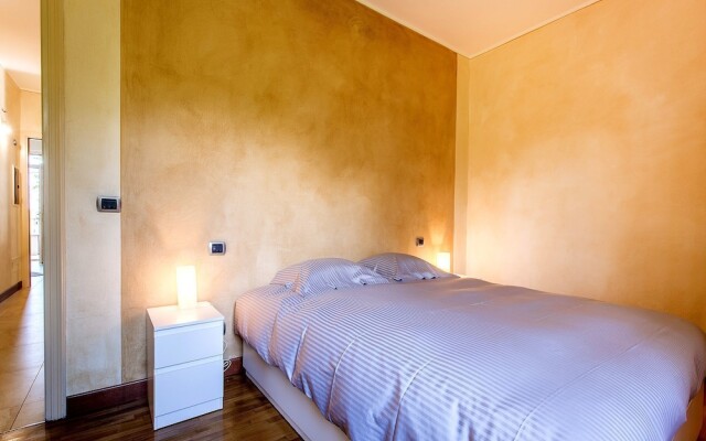 Upscale Villa in Salò Lombardy with Swimming Pool