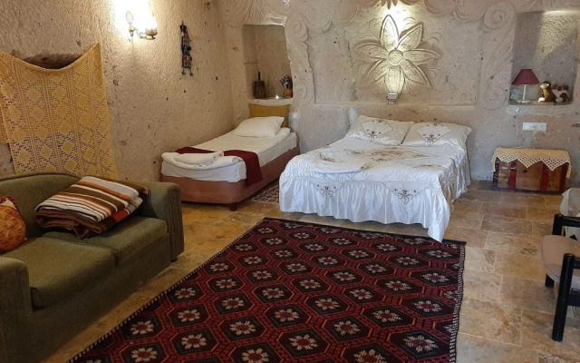 Aziz Cave Hotel