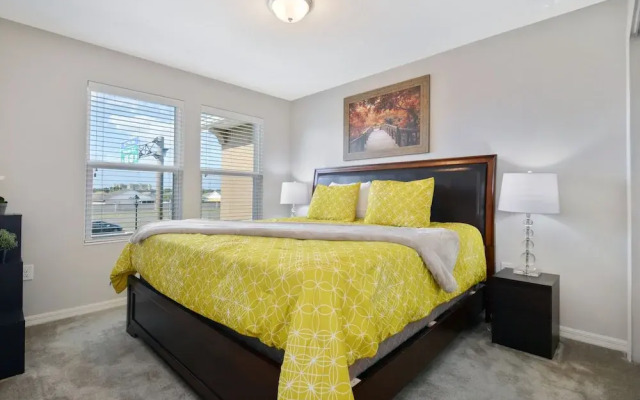 Four Bedrooms TownHome Compass Bay Resort 5130