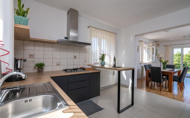 Beautiful Home in Breg Ivanovci With Wifi and 3 Bedrooms