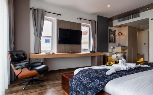 Nou's River Hotel