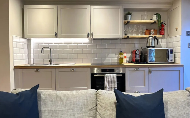 Stylish Studio Apartment in Clifton Village