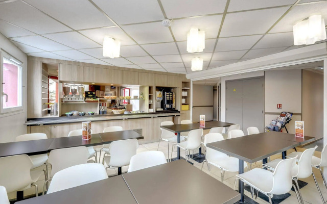 Welcomotel Coignières