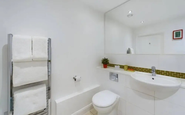 The Peckham Place - 1bdr Apartment With Balcony