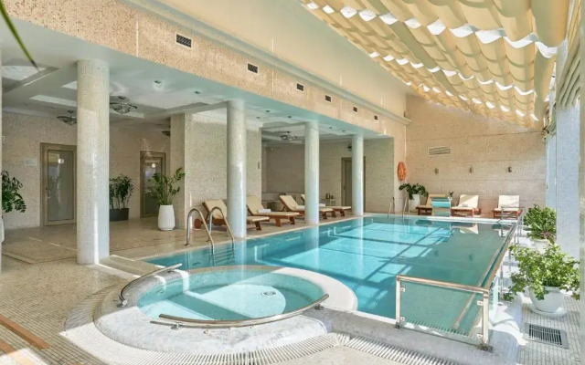 Hotel Bristol