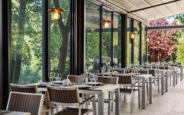 Ramada by Wyndham Slatina Parc