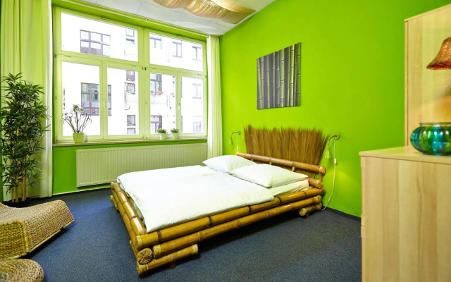 LaLeLu Hostel