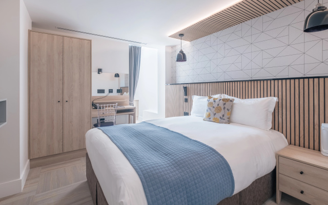 The Pillar Hotel - Image 3