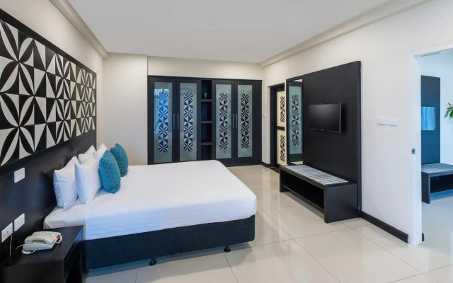 Tanoa International Dateline Hotel