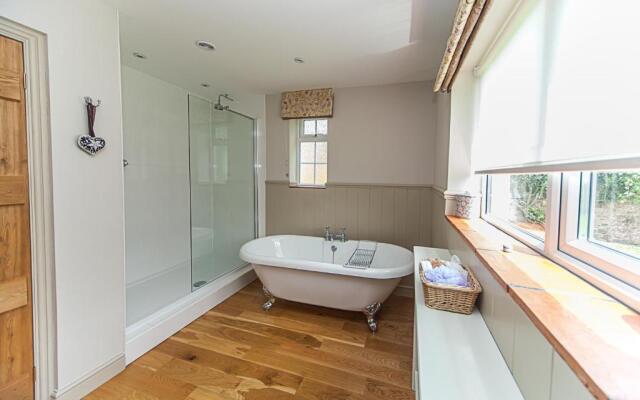 Stoodleigh Court Coach House B&B