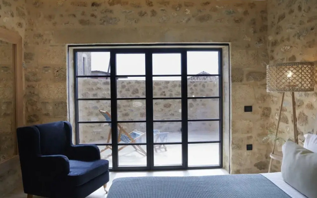 Villa with outdoor pool for 8 persons