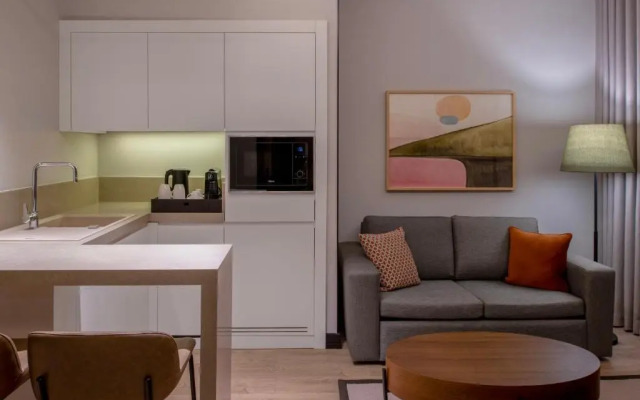 Altunizade Suites Istanbul, Curio Collection by Hilton