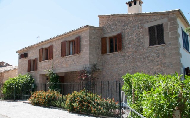 Villa With 6 Bedrooms in Estellencs, With Wonderful sea View, Private