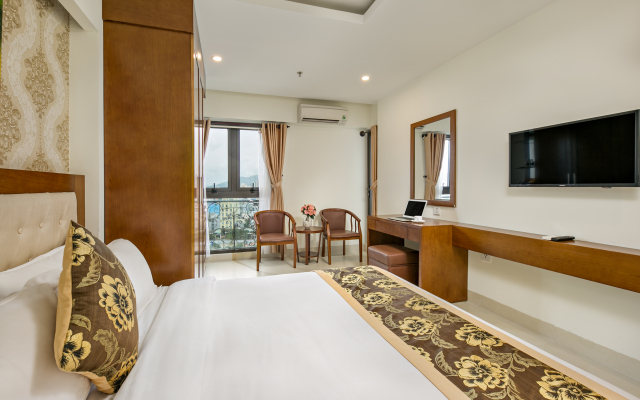 Delicate Hotel