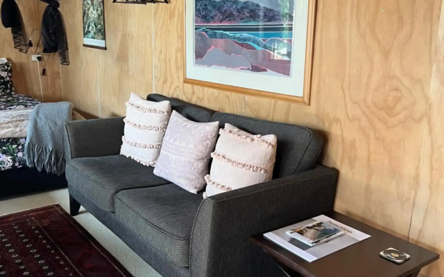 Kākā Ridge Retreat