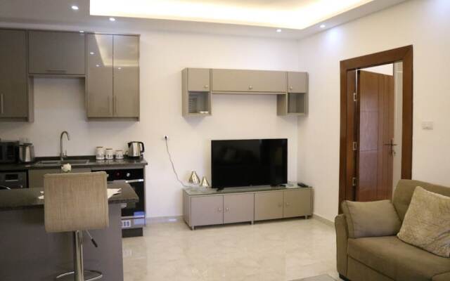 Amazing one Bedroom Apartment in Amman, Elwebdah 5