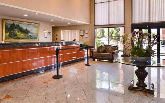 Quality Inn & Suites Walnut - City of Industry