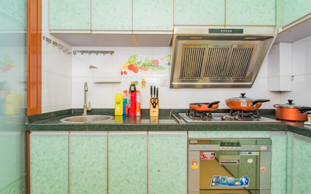 Locals Boutique Apartment Jiuzhou Port.4