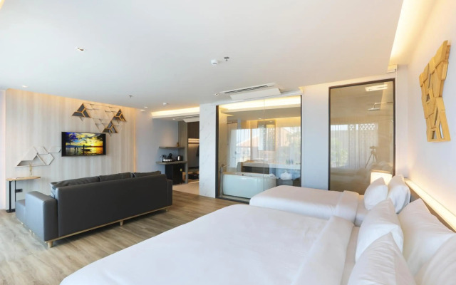 The Signature Hotel Airport (SHA Extra Plus)
