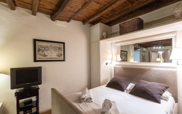 Rental in Rome Romantica Studio