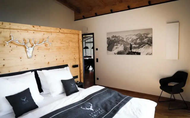 Platzhirsch First Class Living