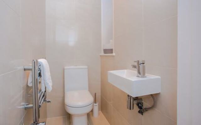 The Maida Vale Mansion - Bright Modern 2Bdr Flat