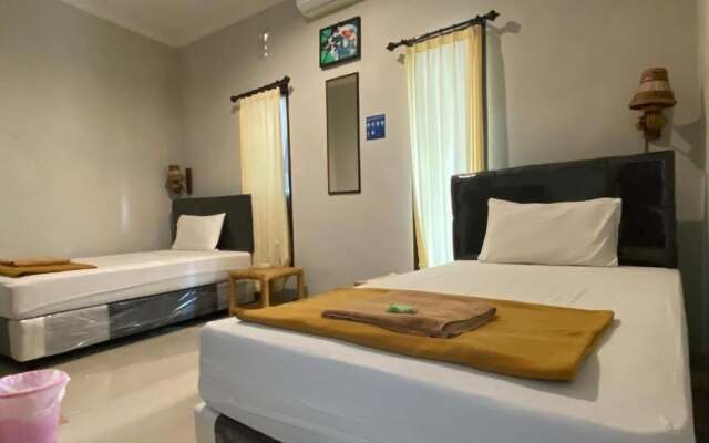 Suwardika Homestay and Dormitory - Hostel