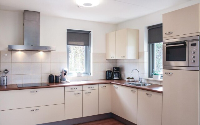 Nice Home in Wemeldinge With 3 Bedrooms and Wifi