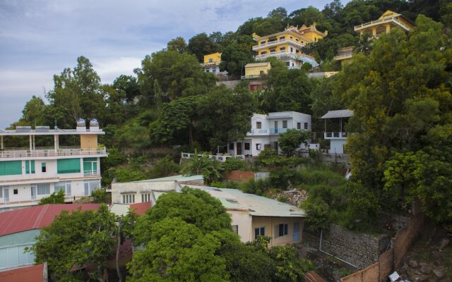 Sao Mai Hotel & Apartment