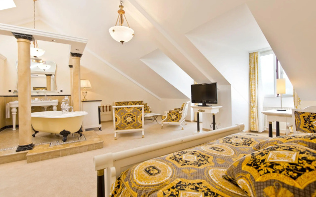Seeburg Hotel – Lobby – Lucerne