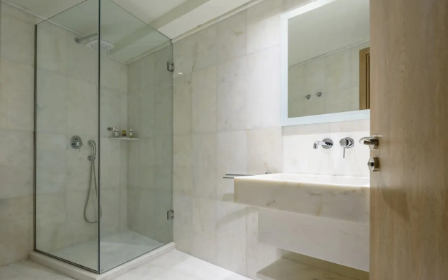 Fos DownTown Suites