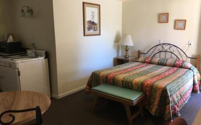 Sun -N- Sand Motel