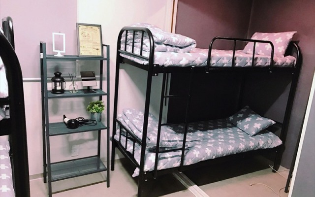 Nonstop Guesthouse in Hongdae