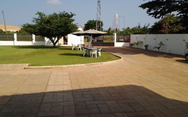 Accra Luxury Lodge Hotel