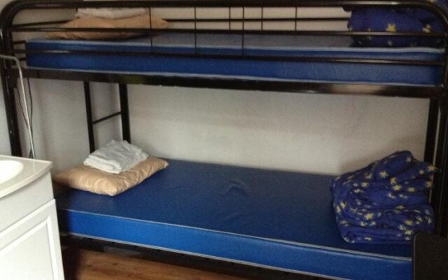 Auberge Jeunesse Planete Backpackers Hostel