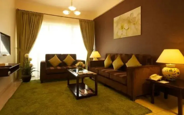 Oasis Court Hotel Apartments