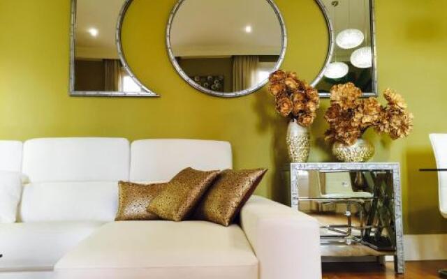 Plaza Mayor Design Apartment