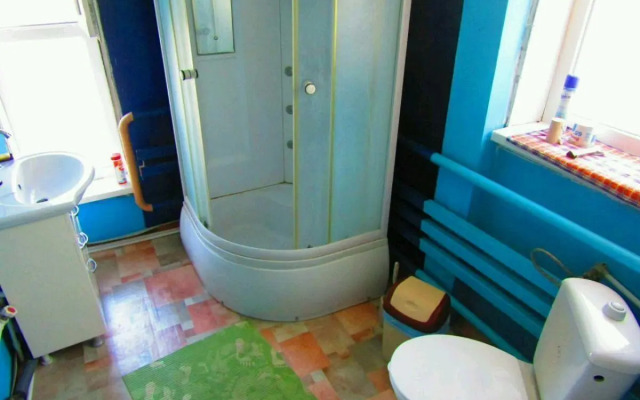 Country house on Chapaeva (Кантри хаус он Чапаева)