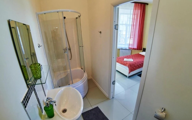 Bridge Inn Cozy Triple room