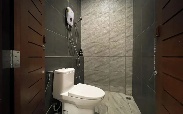 Tachang Airport Hotel