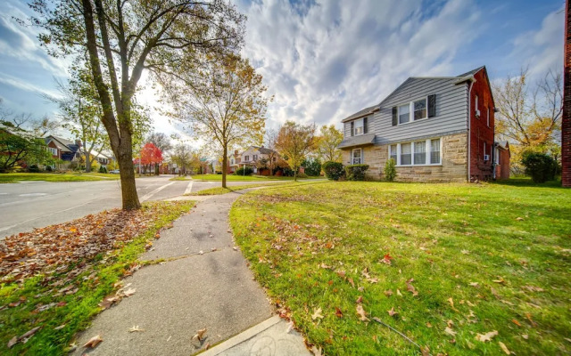 University Heights Home Near Downtown Cleveland!