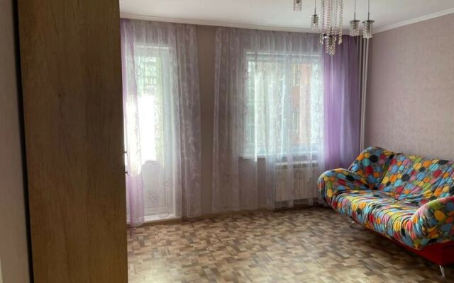 Apartments Kvartirov on str. Respubliki, bld. 37a