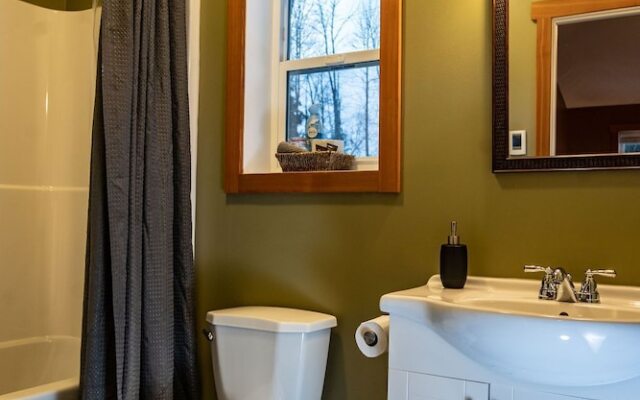 Stoke Cabin by Revelstoke Vacations
