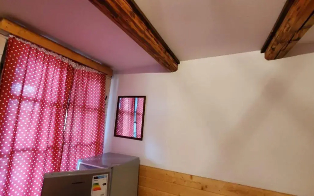 Casa Rustic Fehér & Fekete Vendégházak