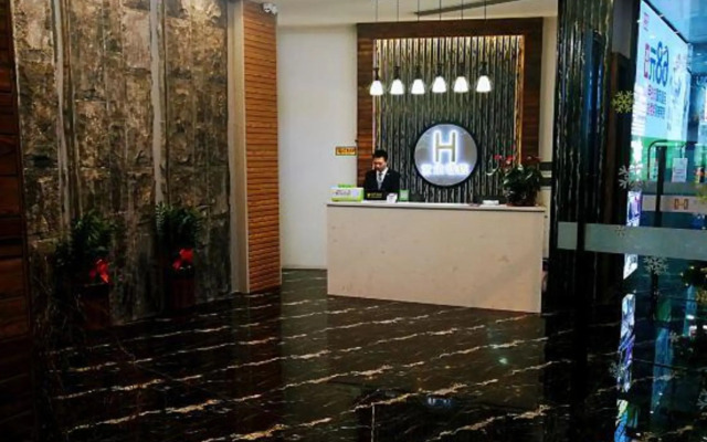Dongguan H Art Hotel